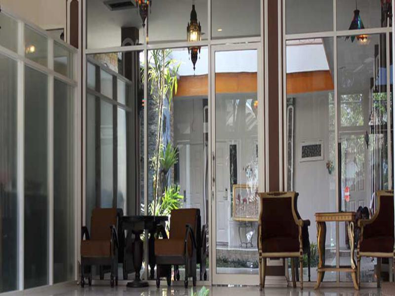 Oyo 1239 Classic Mojokerto